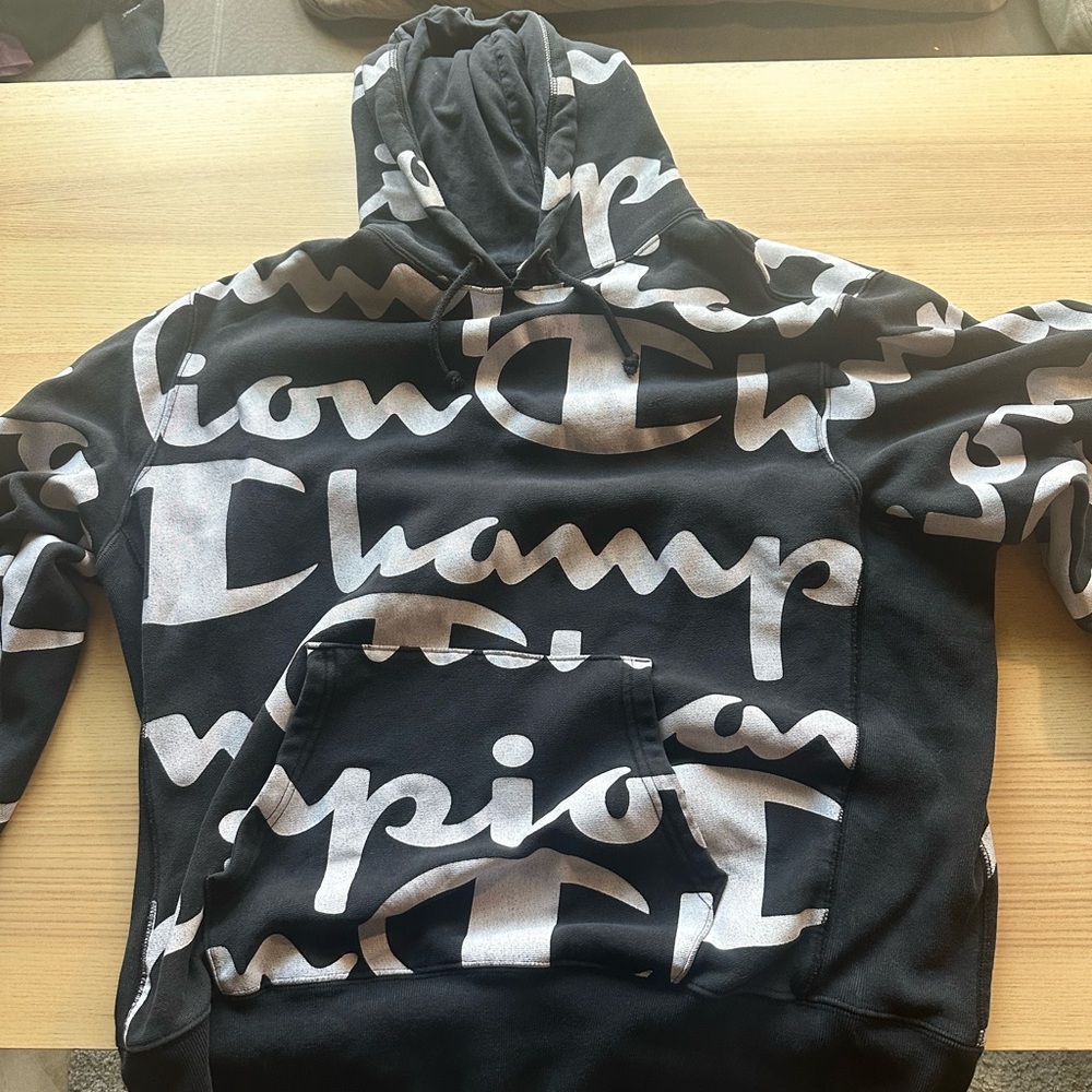 Champion XL large print hoodie in black